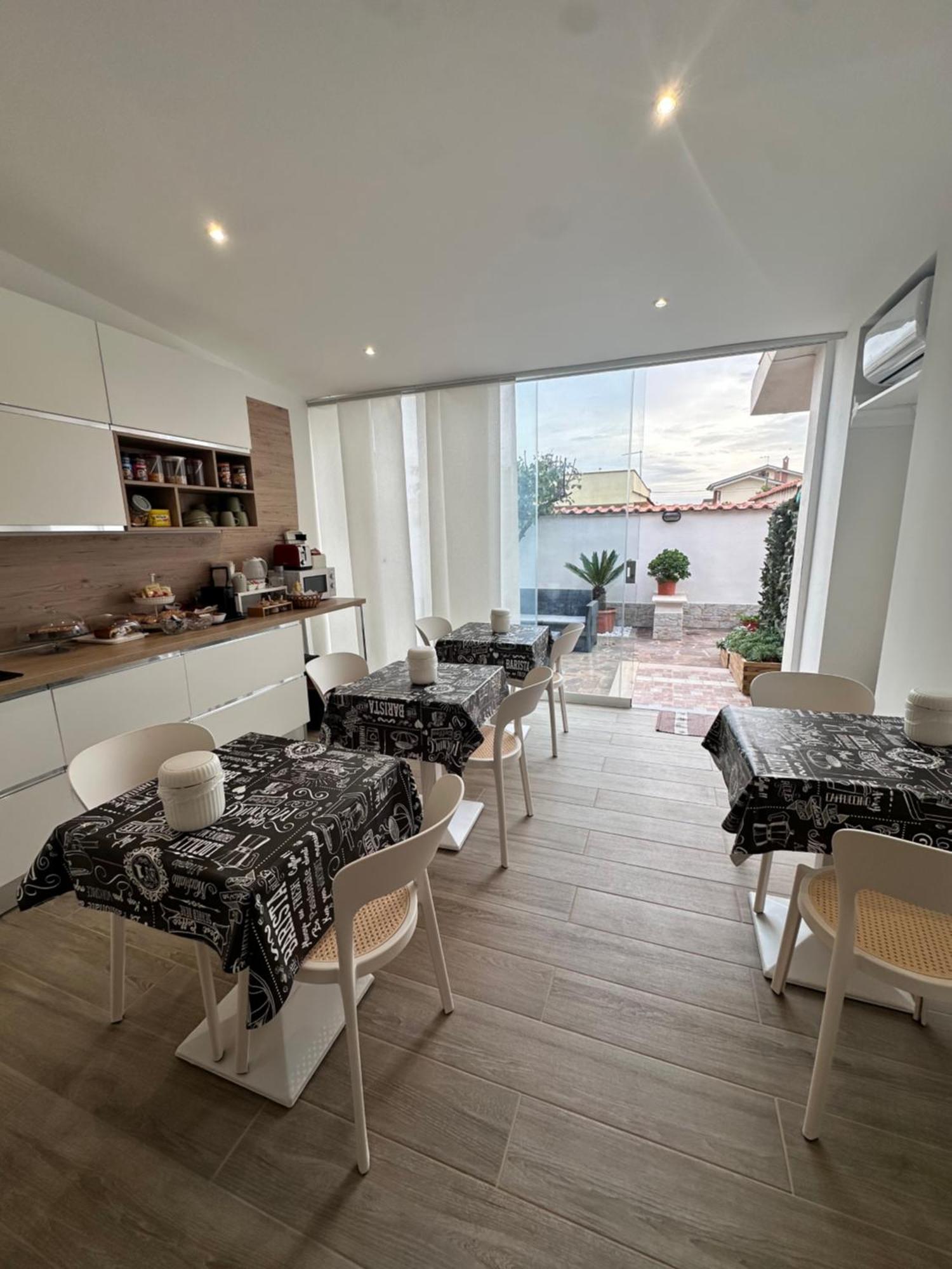 Giorgia Airport 2 Fiumicino Bed & Breakfast Exterior photo